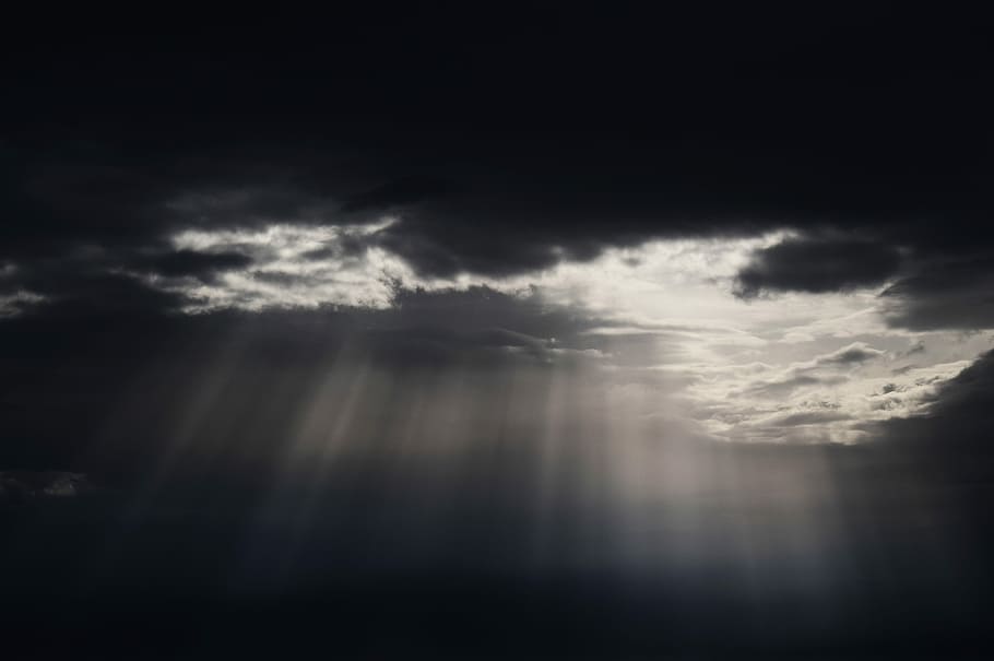 crepuscular rays, cloudy sky with light rays, dark, nature, beam