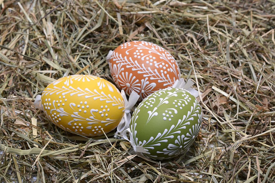 three yellow and green Eggs, easter eggs, painted, happy easter HD wallpaper