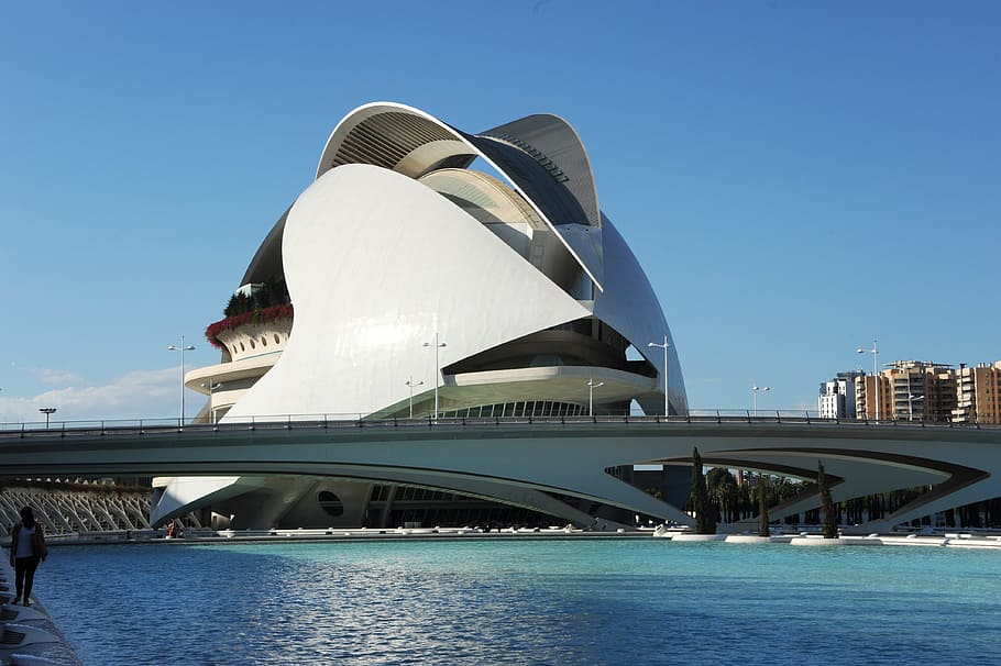 white concrete building near bridge under clear blue sky, valencia HD wallpaper