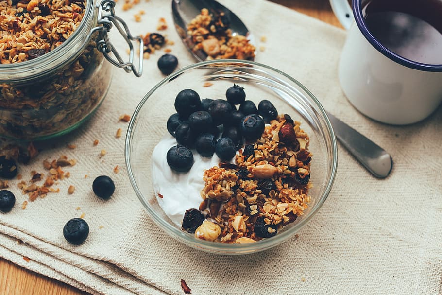 Vegan Granola, photo of berries on bowl, breakfast, blueberry, HD wallpaper
