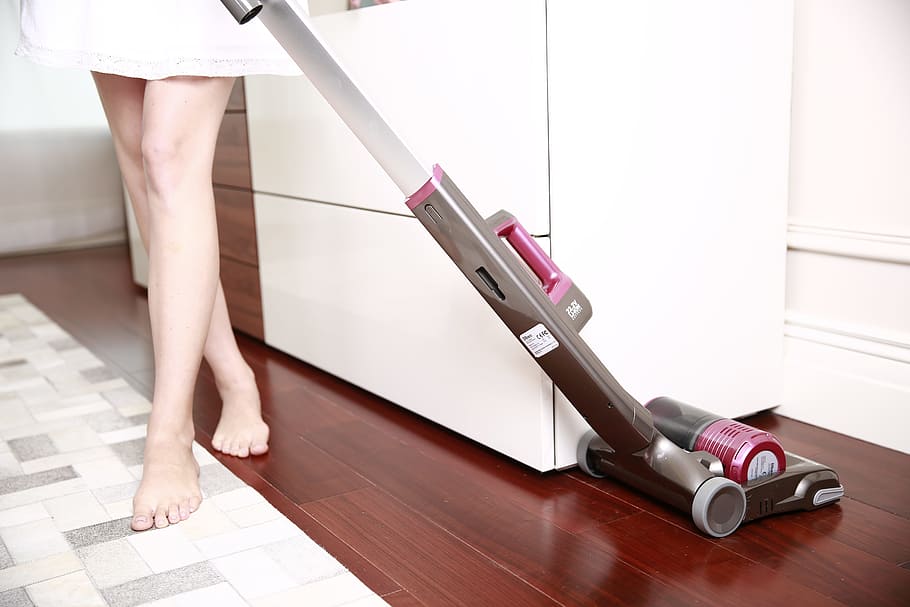 the push rod, cleaner, wireless, one person, human leg, human body part HD wallpaper