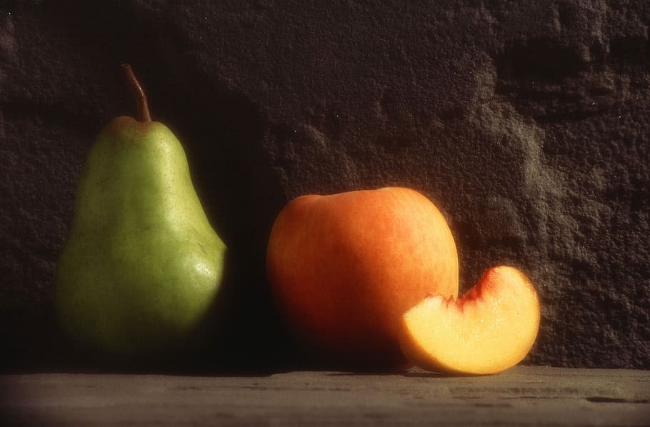 Pears, Fresh, Cut, Fruit, Healthy, Ripe, sweet, juicy, nutrition HD wallpaper