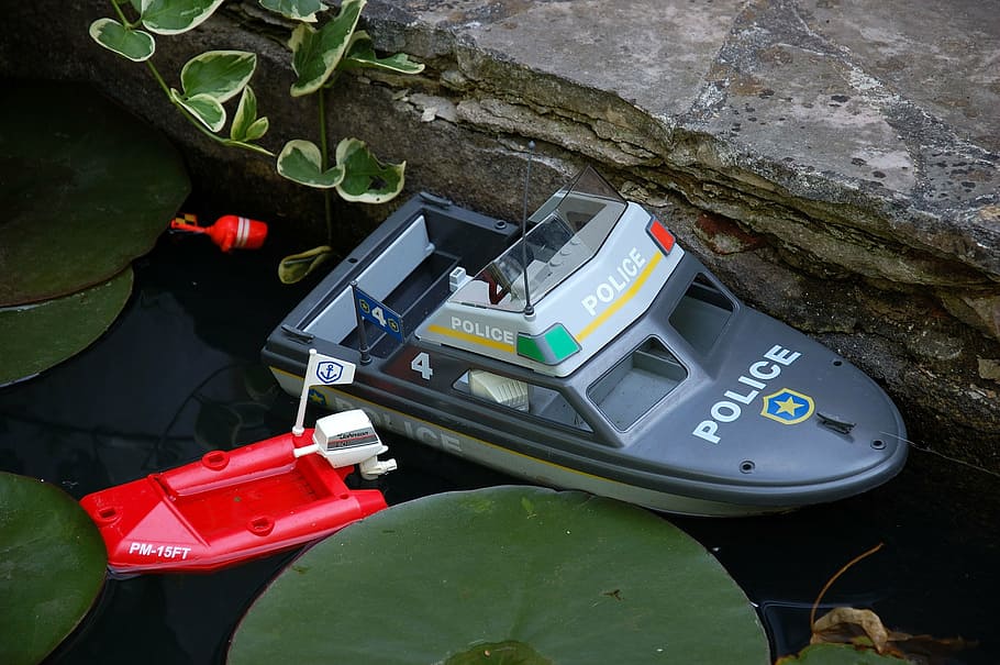 boot, toys, plastic boat, garden pond, leaves, water, water lily HD wallpaper