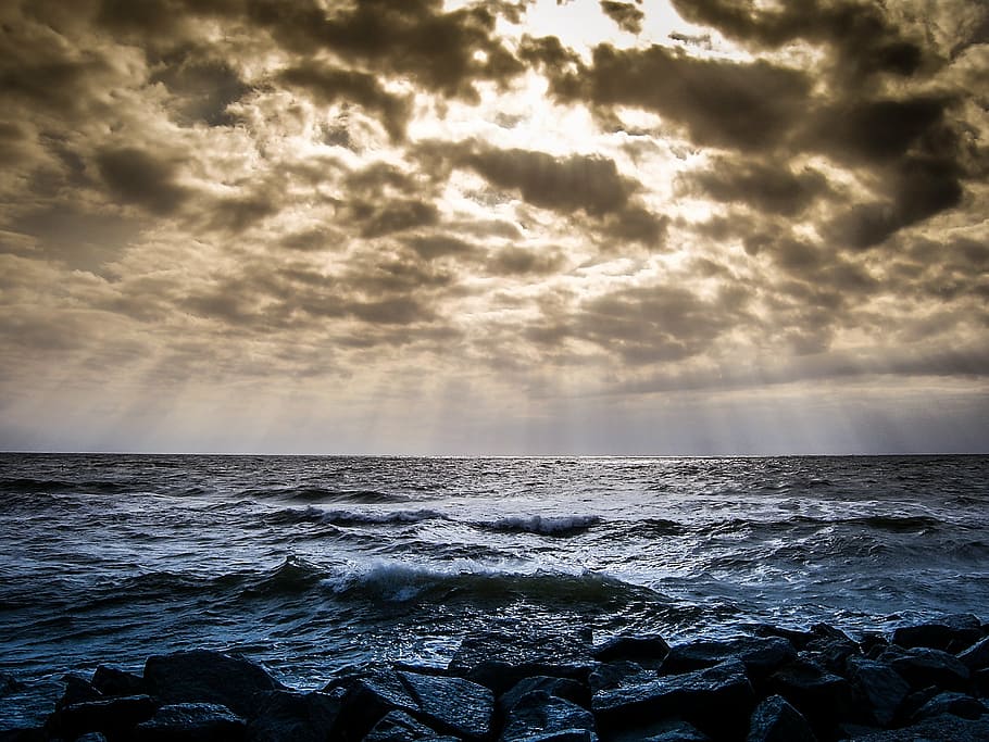 body of water during daytime photo, sky, clouds, landscapes HD wallpaper