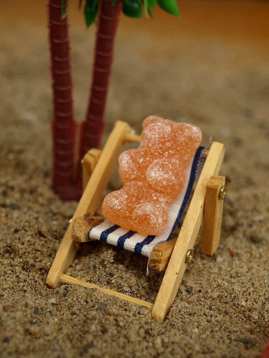 deck chair, gummibärchen, sand, relax, food, food and drink HD wallpaper