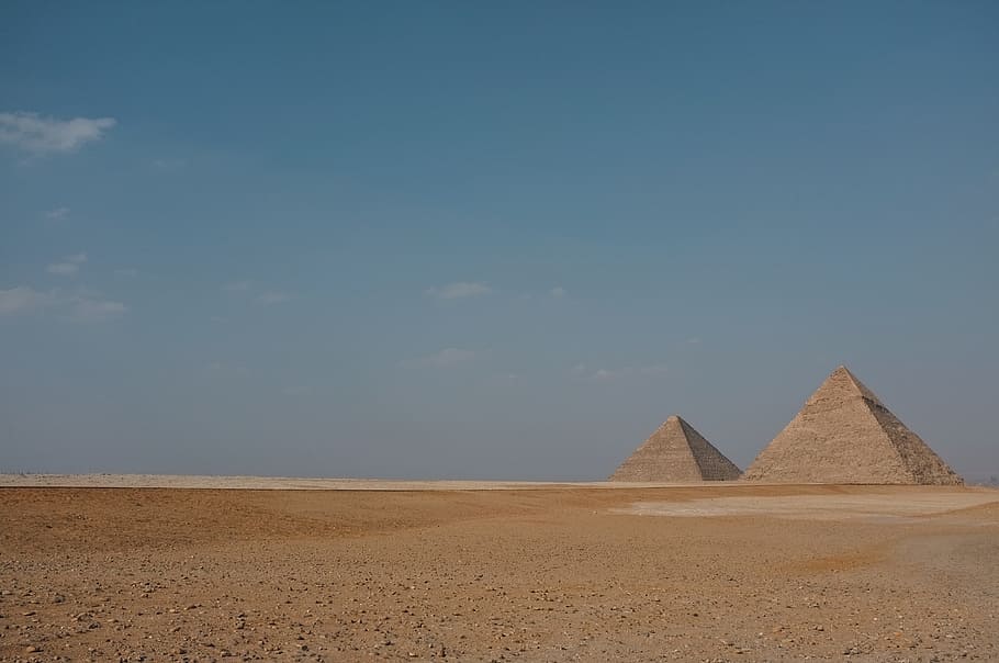 pyramid on brown sand during daytime, Great Pyramid of Giza, Egypt HD wallpaper
