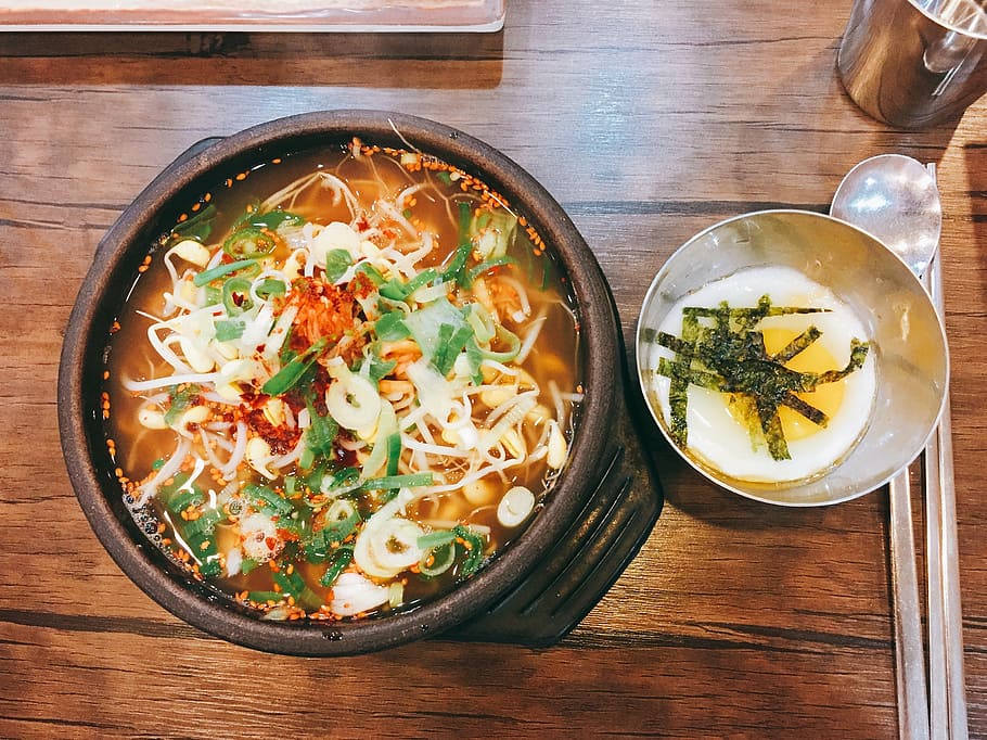 bowl filled with ramen on table, food, gookbab, soup, food and drink HD wallpaper