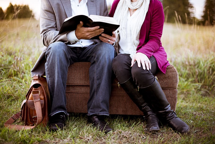two person seating on brown travel bag, couch, couple, girl HD wallpaper