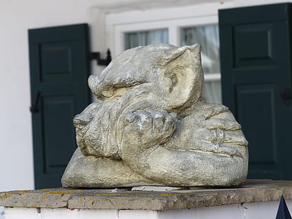 gray concrete statue, garden statue, wolf, dog, grim, sullen HD wallpaper