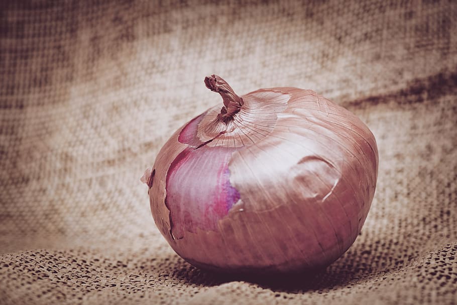 fresh, raw, tone, toned, onion, burlap, vegetable, food, natural HD wallpaper