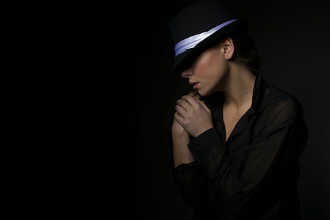 woman wearing black hat and black long-sleeved top, model, young model HD wallpaper