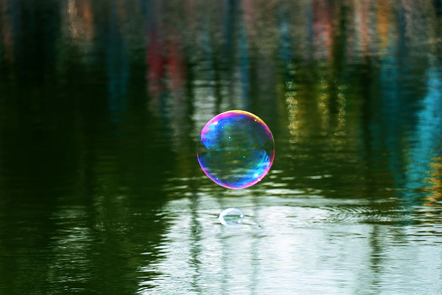 reflection, waters, nature, color, soap bubble, pond, vulnerability HD wallpaper