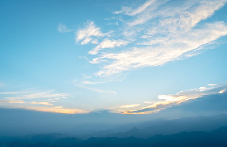 blue and white skies, photo of mountains under white clouds, mountain range HD wallpaper