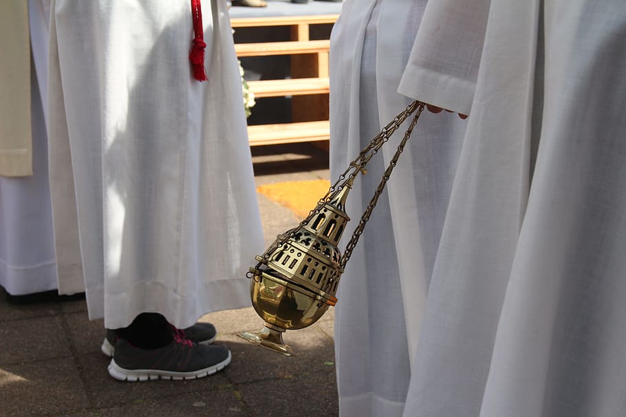 church, incense, high mass, musical instrument, curtain, arts culture and entertainment HD wallpaper