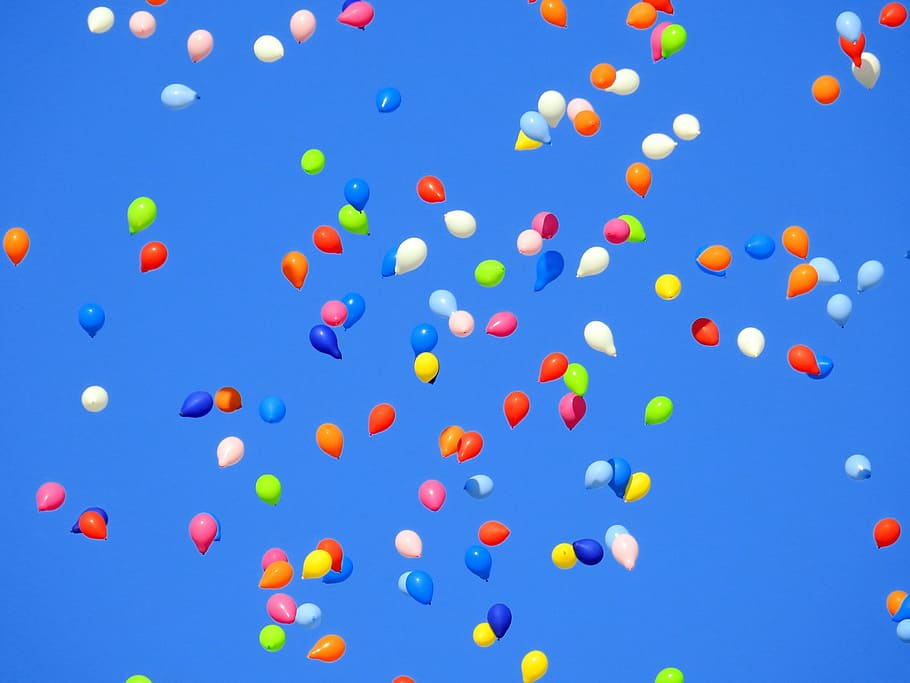 balloons flew in mid air, party, carnival, move, sky, birthday HD wallpaper
