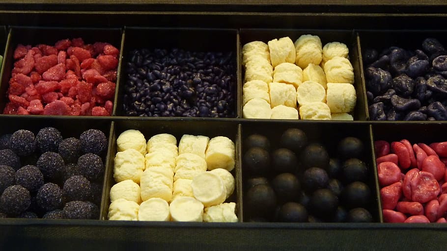sweet, sweets, candy, showcase, box of chocolates, sweetmeats HD wallpaper