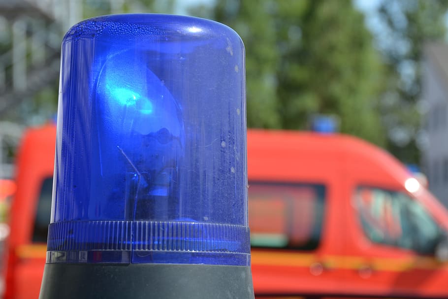 shallow focus photography of blue siren, first aid, fire, rescue HD wallpaper