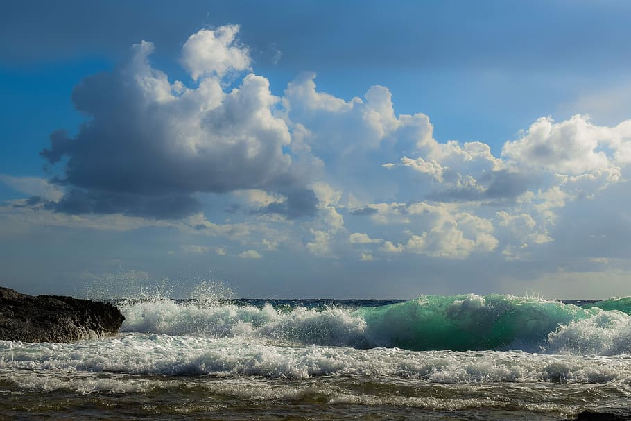 white cumulus clouds over seashore, wind, waves, sky, landscape HD wallpaper