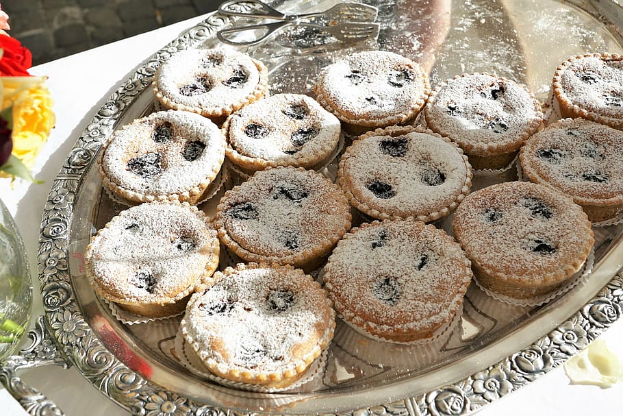 cookies, bread, bakery, market, england, silver, tray, roses HD wallpaper