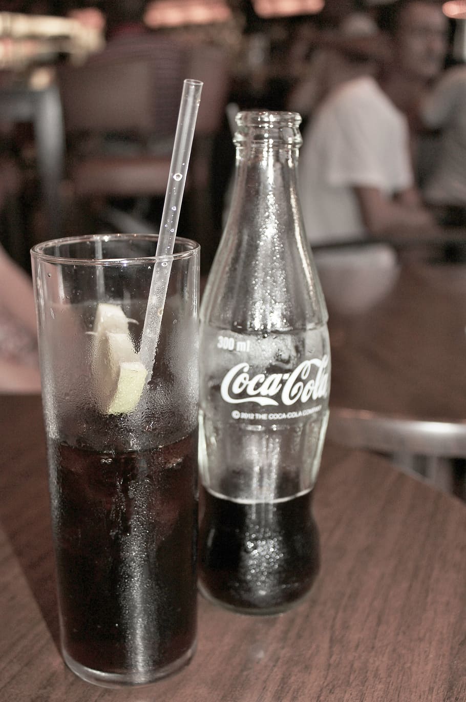 drink, bar, glass, bottle, table, food and drink, refreshment HD wallpaper
