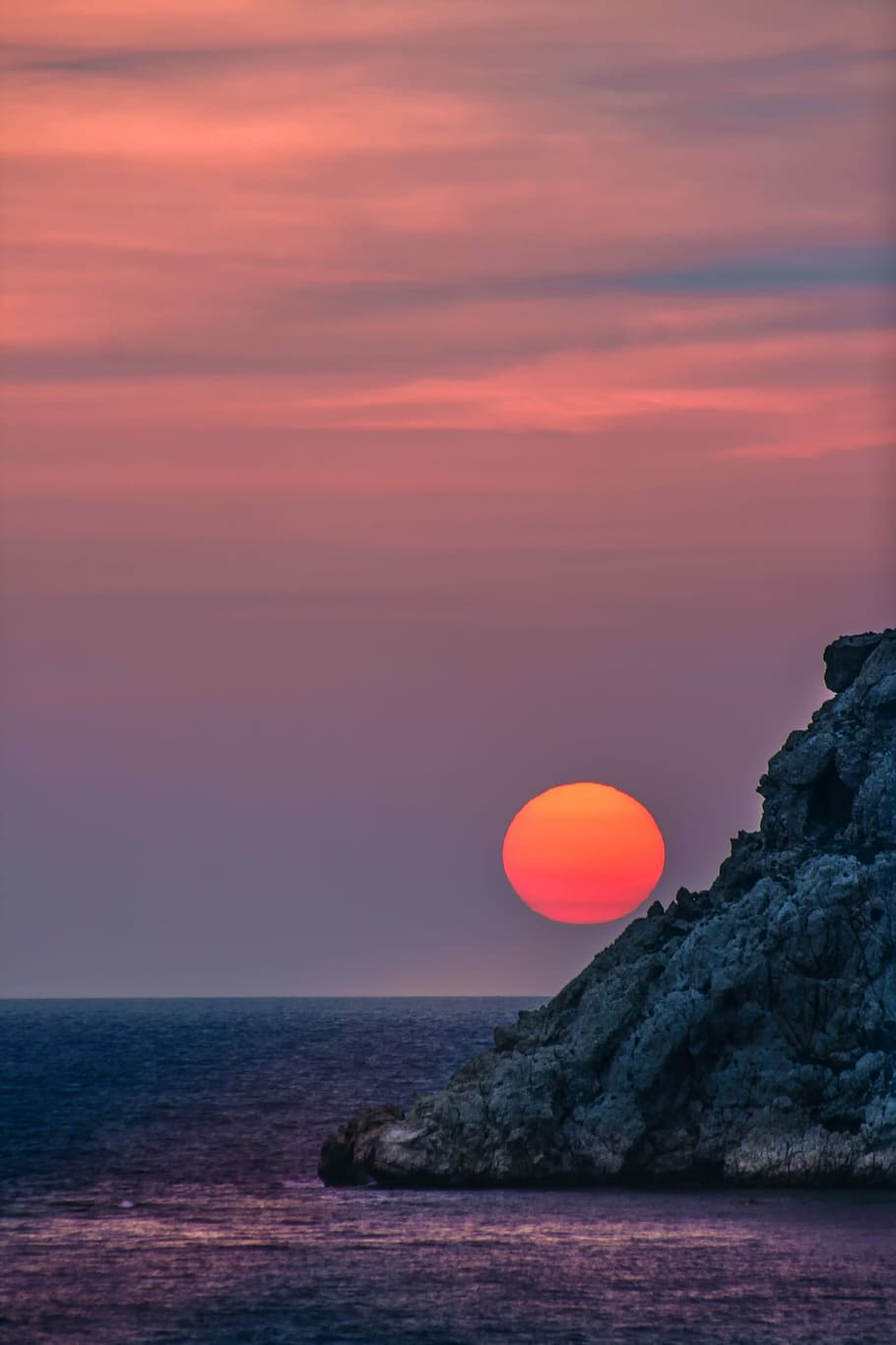 mountain beside water during golden hou, sunset, sky, dusk HD wallpaper