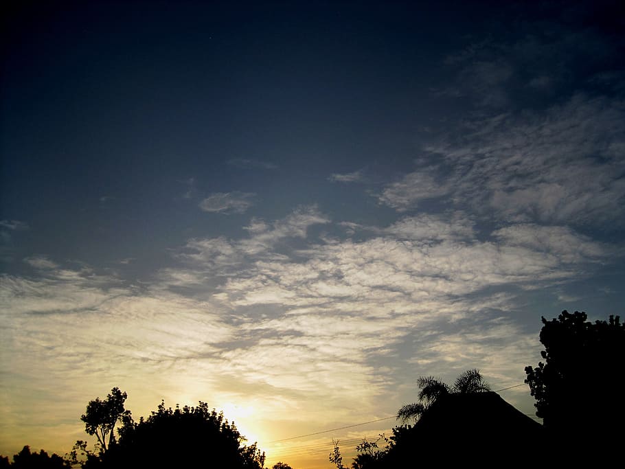 sunset, yellow, gold, soft, glow, clouds, white, spread, sky HD wallpaper