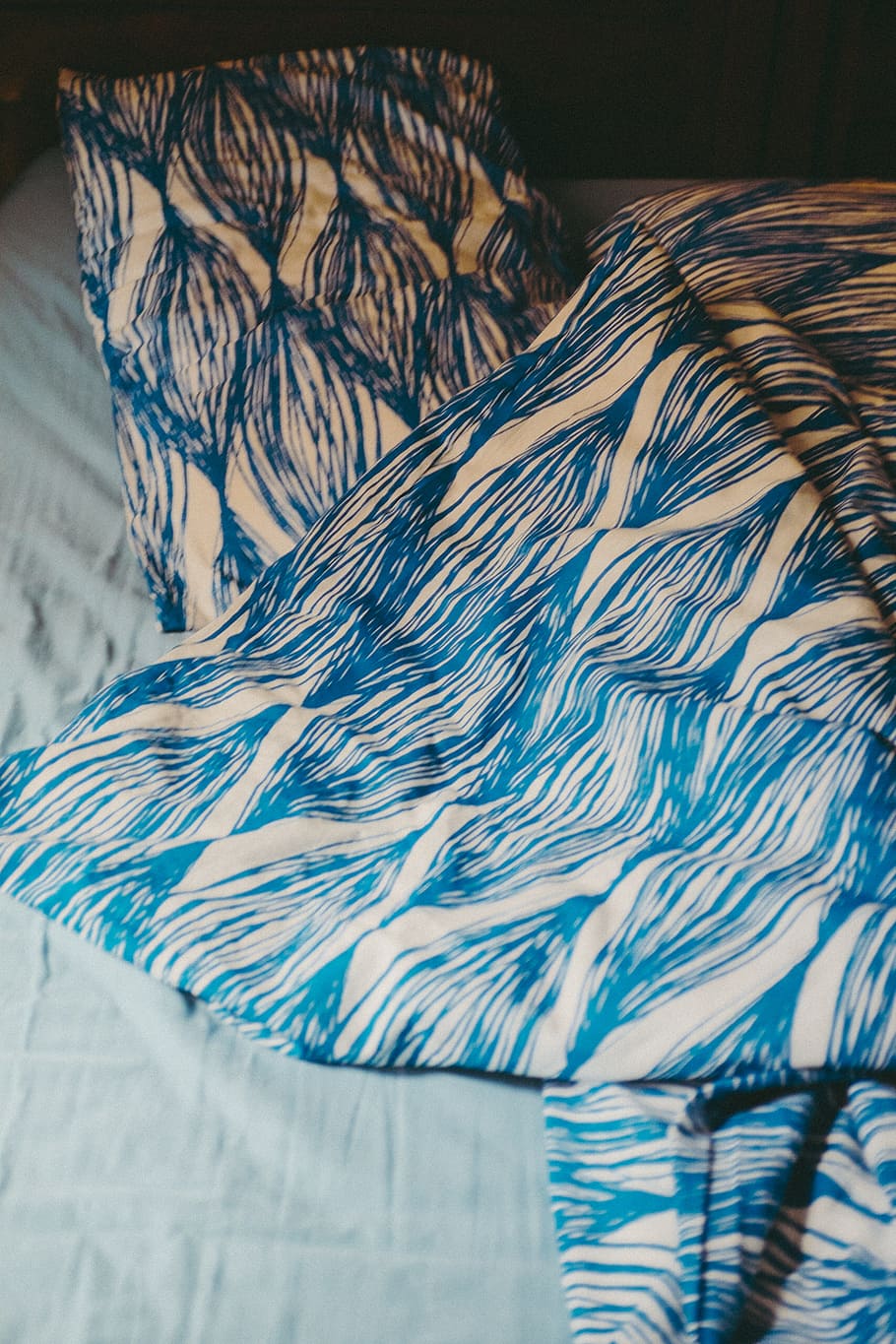 Unmade empty bed, other, bedroom, pillow, bedding, comfortable HD wallpaper