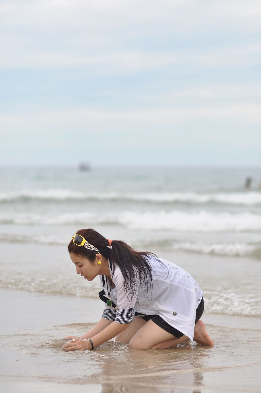 woman kneeling while playing on sand, Girl, Beach, Sad, Summer, Vacation