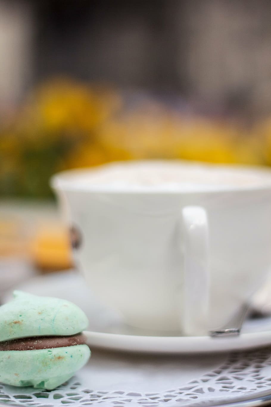 coffee cup, cafe, biscuit, food, no People, selective Focus HD wallpaper