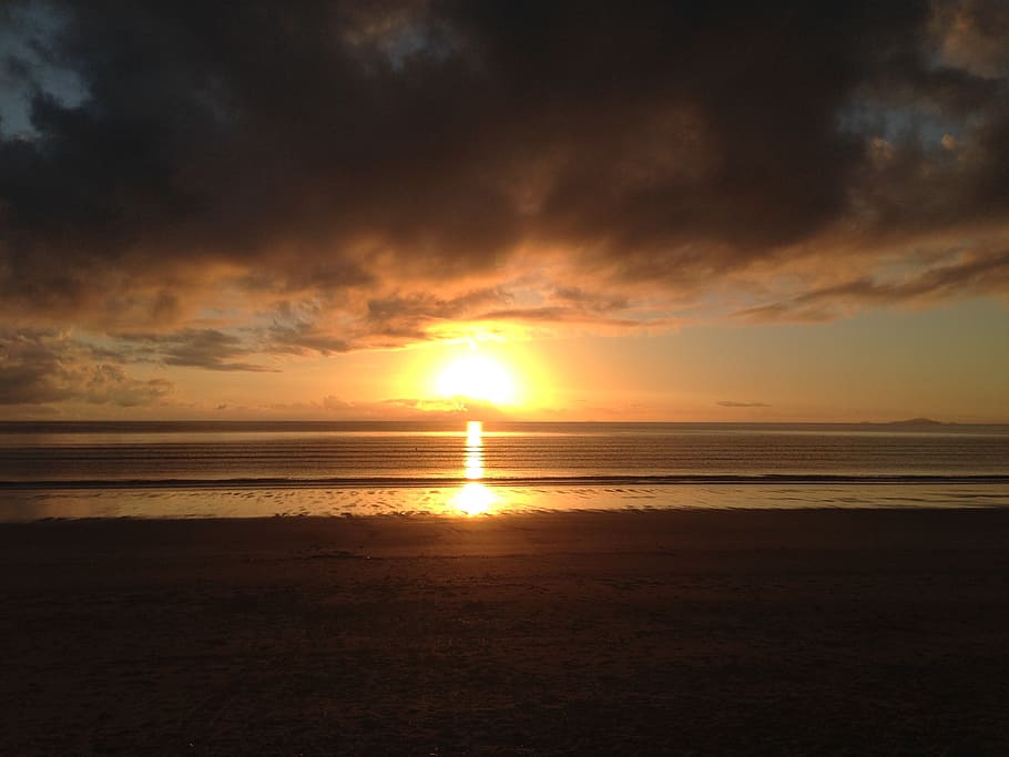 sunrise, horizon, clouds, water, ocean, rays, sky, dawn, sea HD wallpaper