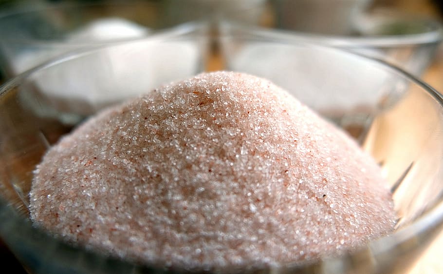 bunch of sugars in glass bowl, himalayan salt, pakistan salt, HD wallpaper