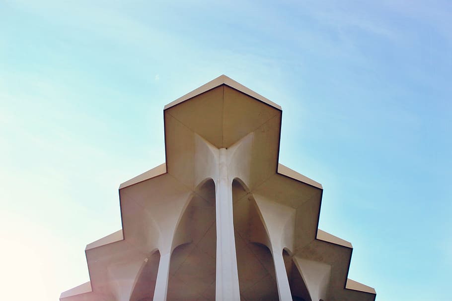 beige architecture under blue sky, building, infrastructure HD wallpaper