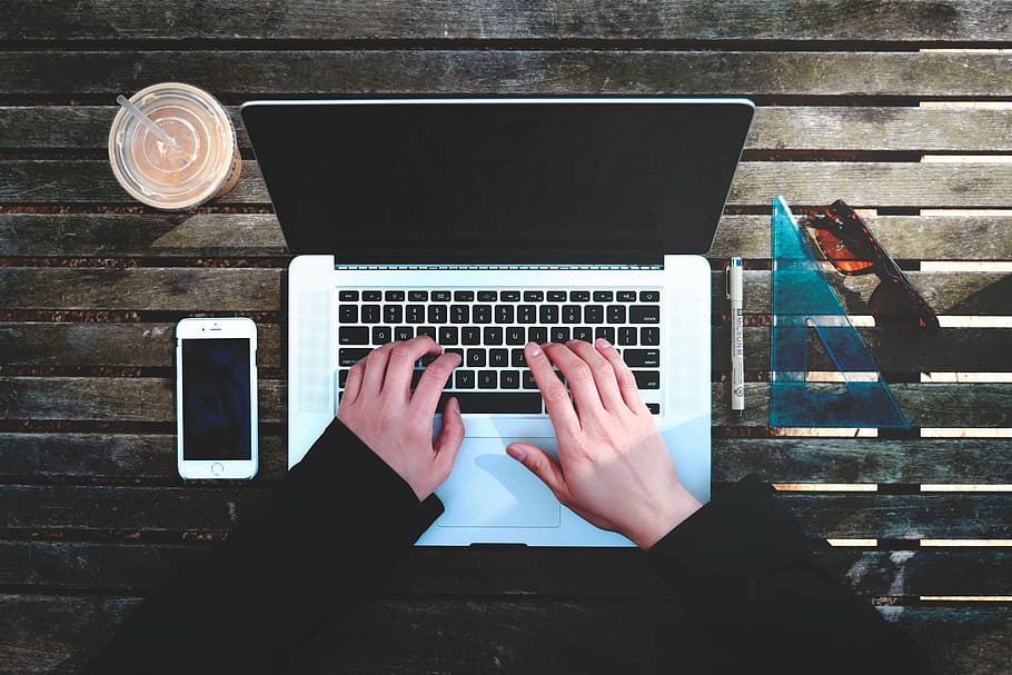 silver MacBook, laptop, apple, computer, browser, research HD wallpaper