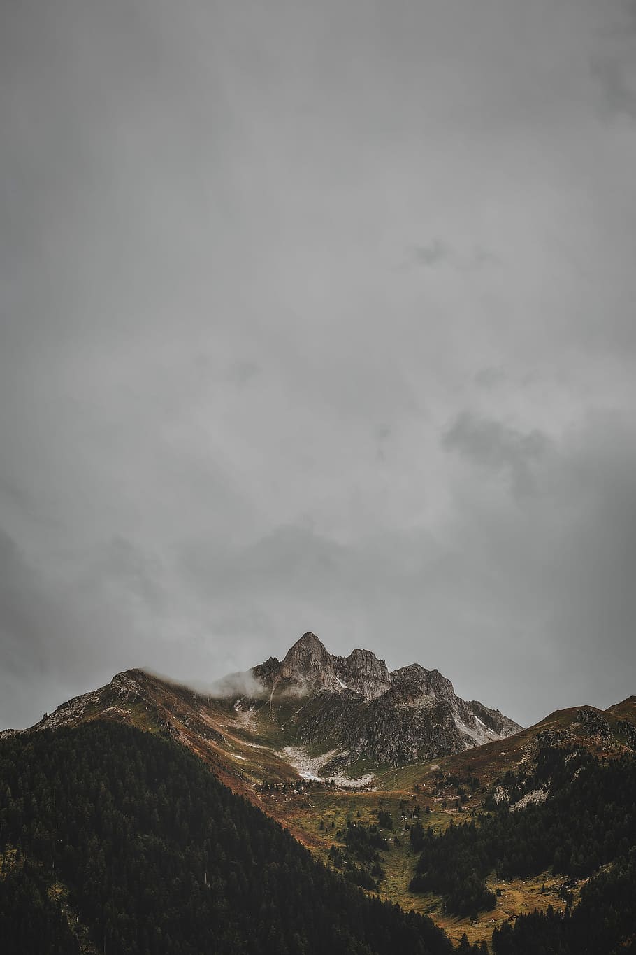 bird's eye view of forest mountain, mountain at cloudy sky, cloud - sky HD wallpaper