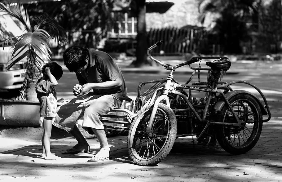 children, bicyles, street, young, street photograpy, black and white, HD wallpaper
