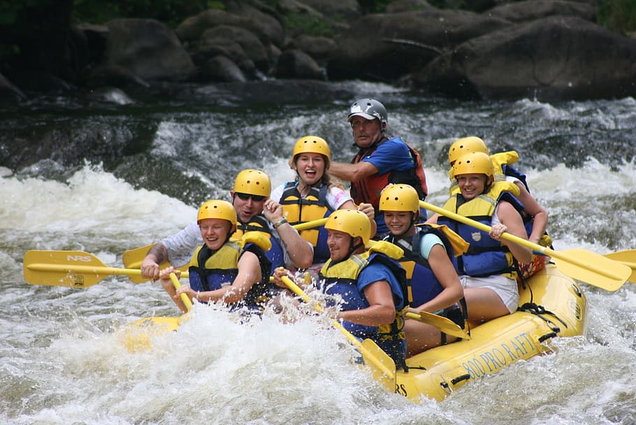 people riding inflatable boat on river, rafting, whitewater, team, HD wallpaper
