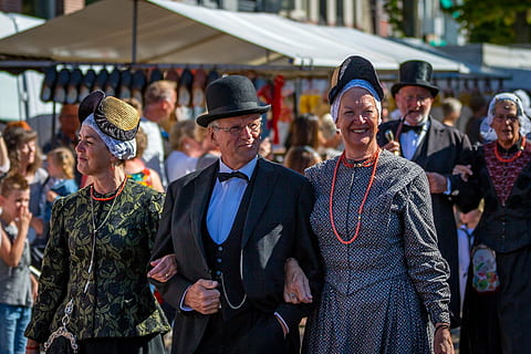 west-frisian-market-schagen-parade-folkl