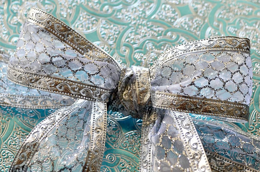 close up photography of white and yellow bows, gift wrap, blue HD wallpaper