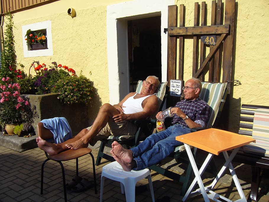 two men sitting on lounge outdoor, rest, seniors, pensioners, HD wallpaper