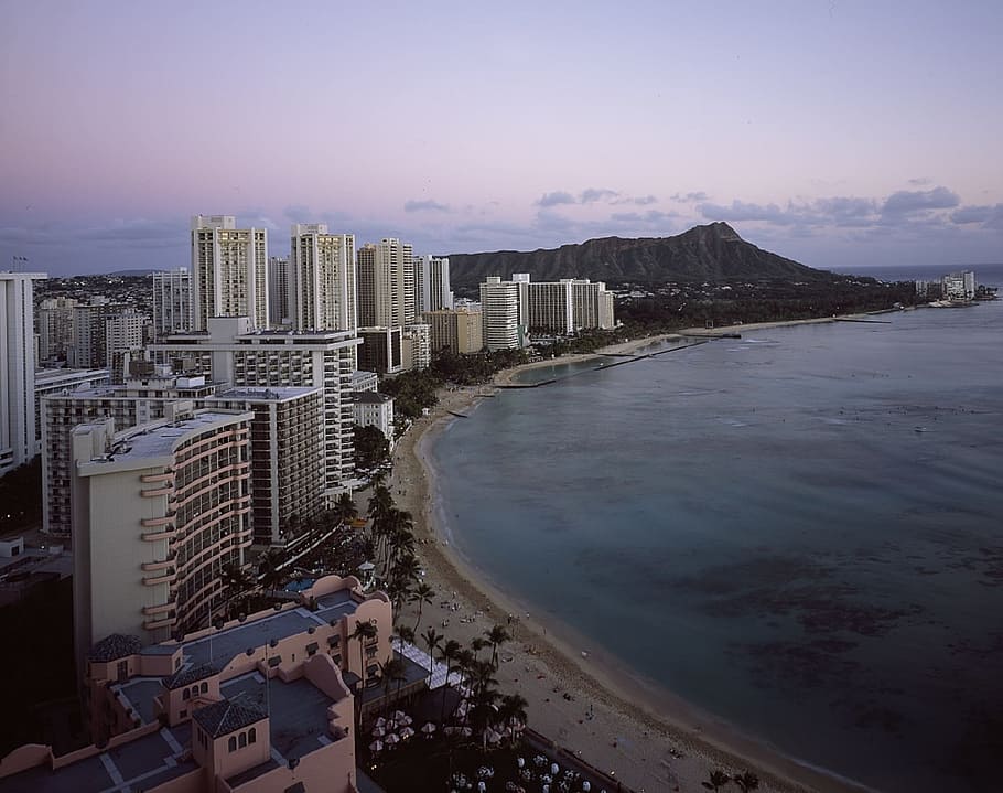 view of city buildings near body of water, Hawaii, Honolulu, Waikiki, Beach, HD wallpaper