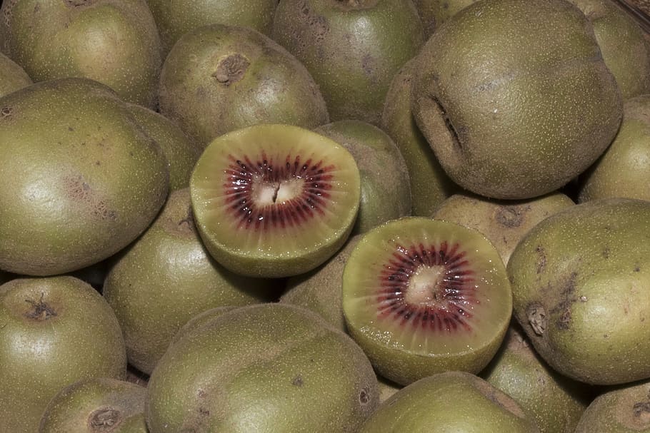 kiwi fruit, rare, red, juicy, delicious, fresh, food, healthy HD wallpaper