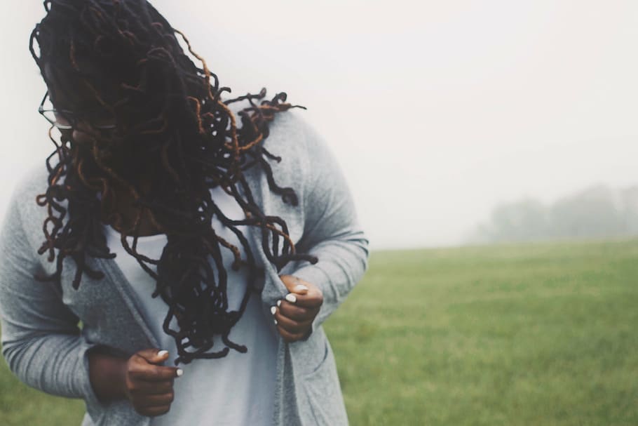 woman wearing gray cardigan, people, dreadlocks, braid, nature HD wallpaper
