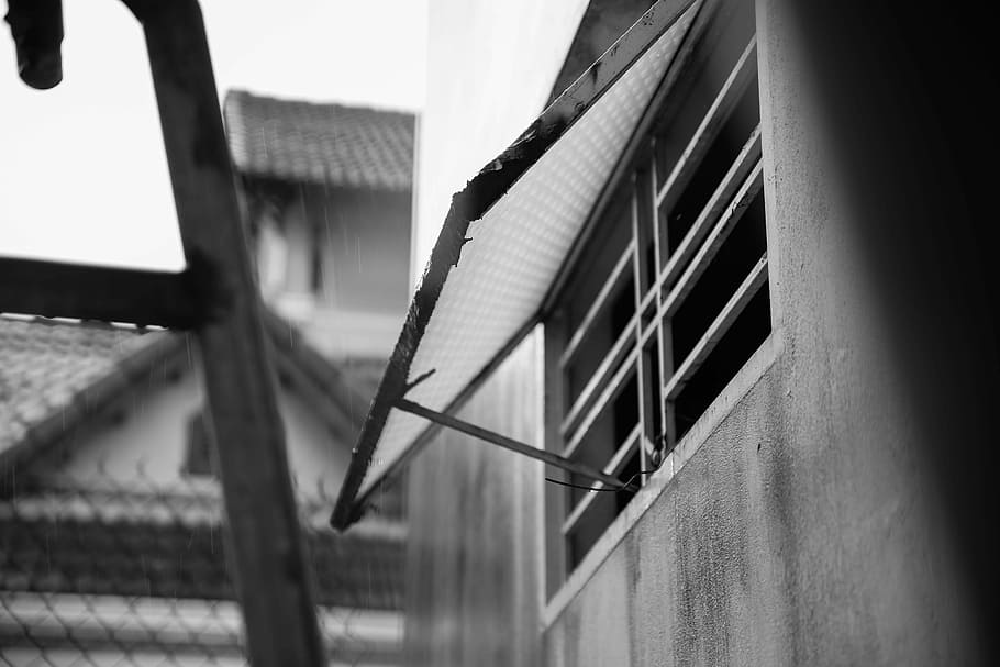 opened screen window, grayscale photography of opened window HD wallpaper