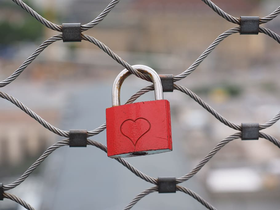 red padlock on chain, castle, fence, love, love castle, engraving, HD wallpaper
