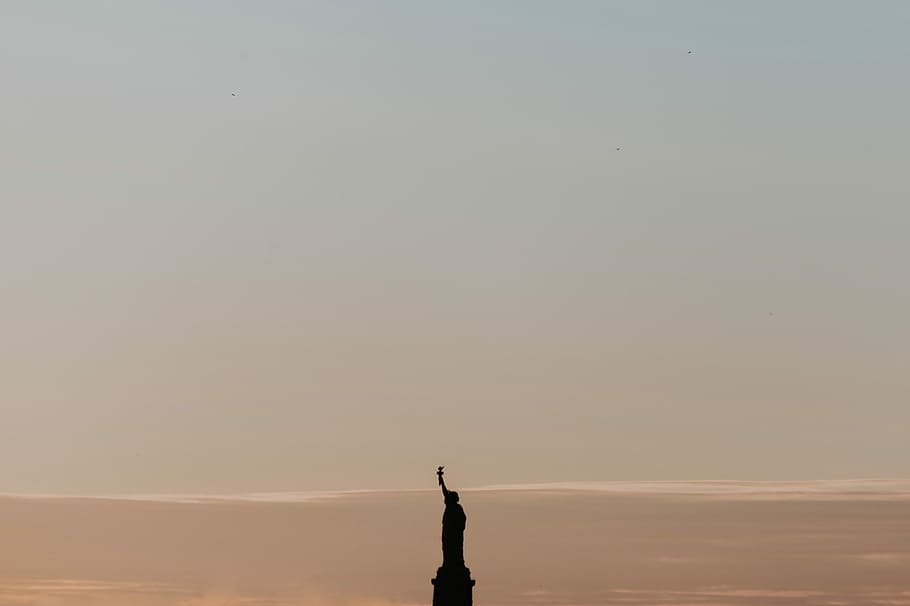 Statue of Liberty silhouette during daytime, silhouette of Statue of Liberty HD wallpaper