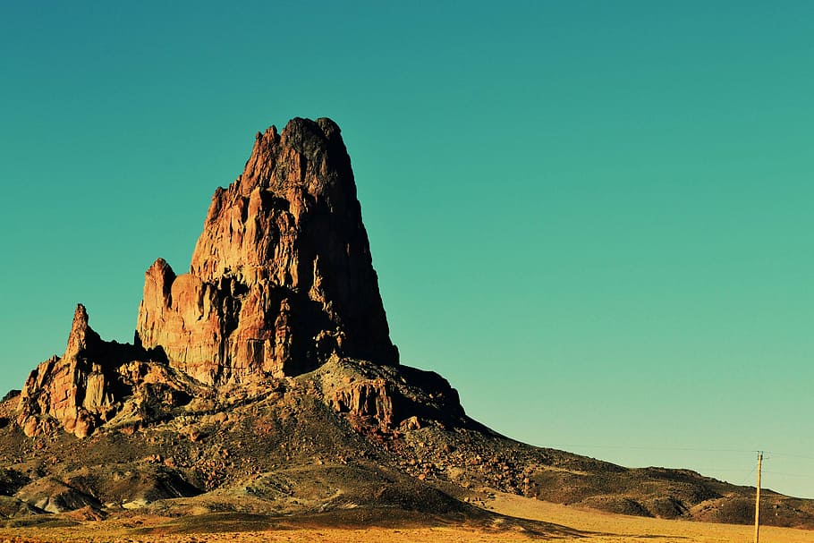 hill at daytime, brown, rock, form, Agathla peak, Arizona, desert, HD wallpaper