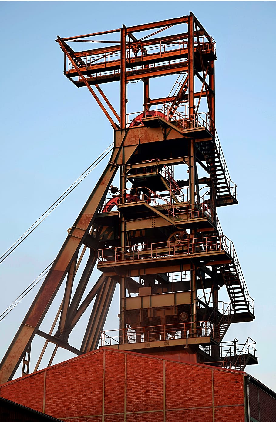 headframe, evening sun, bay system, safety, protection, industry HD wallpaper