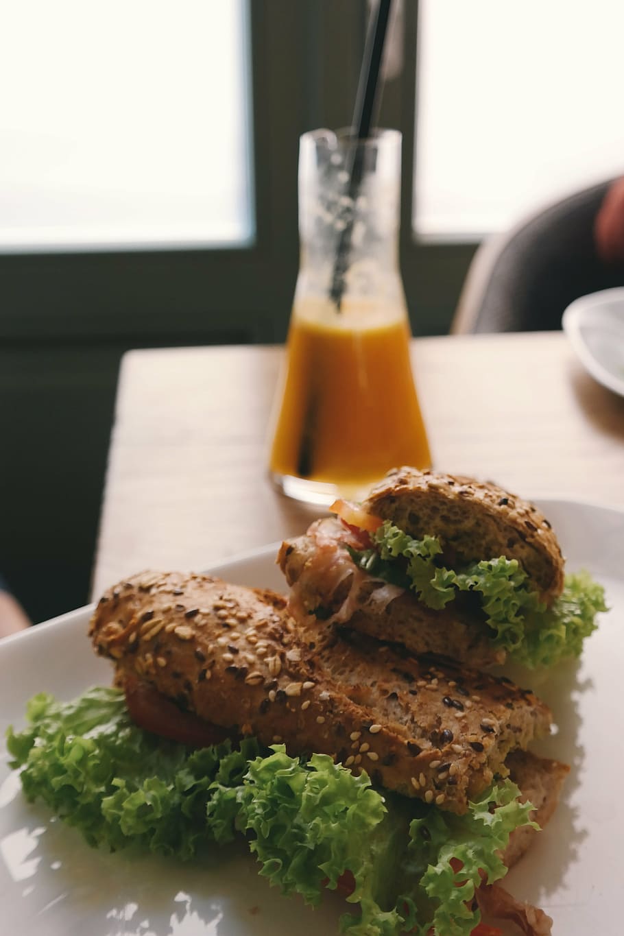 selective focus photography of sandwich, platter, ceramic, plate HD wallpaper