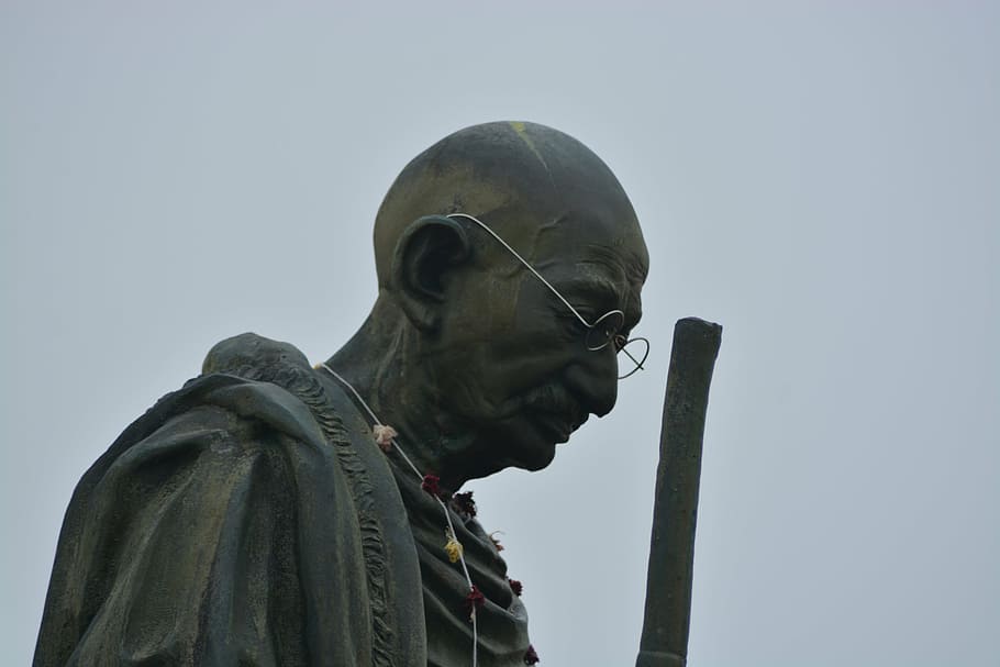 Mahatma Gandi statue, ghandi, indian, gandhi, leader, landmark, HD wallpaper