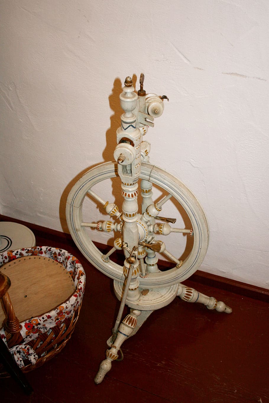 spinning wheel, thread, old, wood, wool, craft, indoors, wall - building feature HD wallpaper